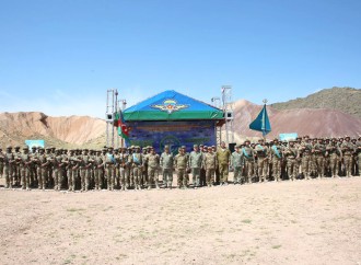 Kərim Vəliyev Azərbaycan-Qazaxıstan təlimlərini izləyib