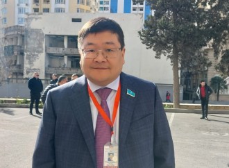 Azərbaycan vətəndaşları seçkiyə bayrama gedirmiş kimi gedir