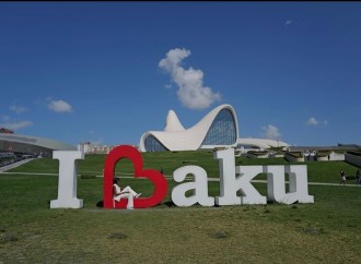 Naomi Kempbell Azərbaycana səfəri ilə bağlı paylaşım edib