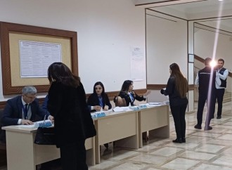 Naxçıvan seçiciləri səsvermədə iştirak edir
