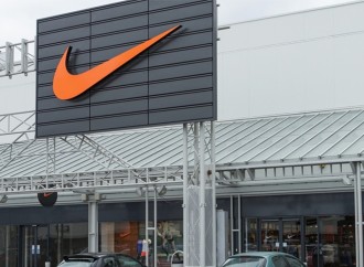 Nike Türkiyəyə onlayn sifarişlərini dayandırıb