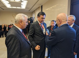 TDT-nin nümayəndə heyəti Azərbaycanda keçirilən seçkiləri müşahidə etmək üçün seçki məntəqəsinə gəlib