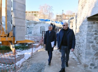 Prezident İlham Əliyev Şuşada Aşağı Gövhər Ağa məscidində aparılan bərpa işləri ilə tanış olub