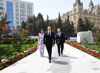 Prezident İlham Əliyev və Birinci xanım Mehriban Əliyeva Bakıda Botanika İnstitutunun yeni binasının açılışında iştirak edib və Nəbatat Bağında görülən işlərlə tanış olublar