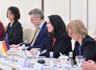 Sahibə Qafarova Bundestaqın komitəsi sədri ilə görüşüb