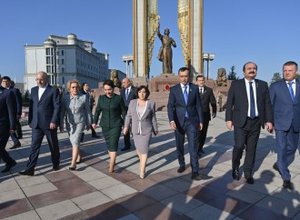 Sahibə Qafarova Tacikistanda beynəlxalq parlament konfransında çıxış edib