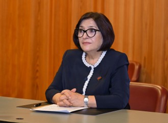 Sahibə Qafarova albaniyalı həmkarı ilə görüşüb