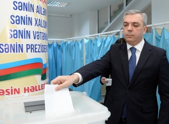 Samir Nuriyev səs verib