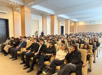 Seçkilərində ilk dəfə iştirak edəcək gənclər üçün seminarlar davam edir