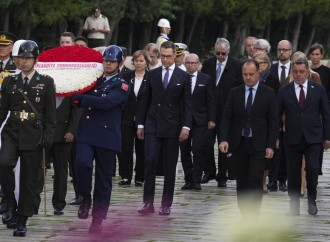 Finlandiya prezidenti Türkiyədə Anıtkabiri ziyarət edib