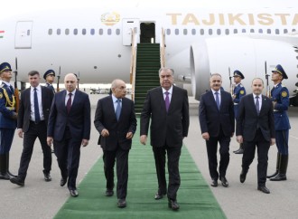 Tacikistan Prezidenti Emoməli Rəhmon Azərbaycana dövlət səfərinə gəlib