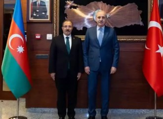 Numan Kurtulmuş Azərbaycana gəlib