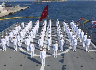 TCG Yıldırım freqatı Yunanıstana liman səfəri edib