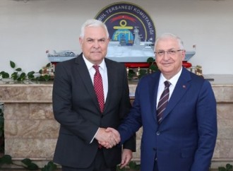 Yaşar Güler rumıniyalı həmkarı ilə görüşüb
