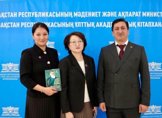 Türk Mədəniyyəti və İrsi Fondu Astanada Məhəmməd Füzulinin yubileyinə həsr edilmiş “Füzuli – 530 Misra” kitabının təqdimatını keçirib