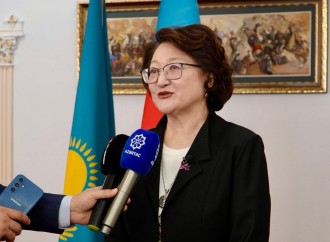 Türk Mədəniyyəti və İrsi Fondu Astanada Məhəmməd Füzulinin yubileyinə həsr edilmiş “Füzuli – 530 Misra” kitabının təqdimatını keçirib