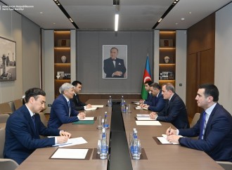Ceyhun Bayramov Qırğız Respublikasının yeni səfirini qəbul edib