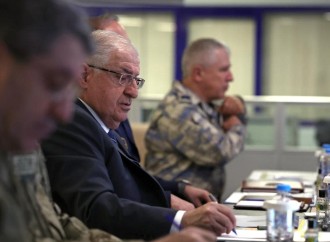 Yaşar Güler terrorçulara qarşı keçirilən əməliyyatlarla bağlı Hakkariyə səfər edib