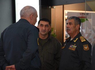 Zakir Həsənov “ADEX-2024” sərgisində müxtəlif ölkələrin məhsulları ilə tanış olub